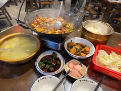 -富正毅三下锅·湘西韵味(天门山索道店)