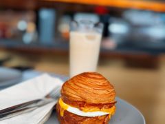 -星巴克臻选(上海合生汇1F店)