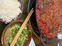 -黄潇洒老火锅(九眼桥宏济巷店)