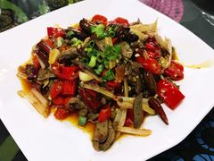 -小厨子私房菜·云南美食店