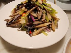 -初蓉丨遇见新川菜(亲贤街荣耀店)