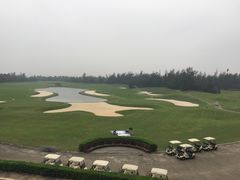 窗外高尔夫景观-美视五月花高尔夫度假酒店(滨海西店)