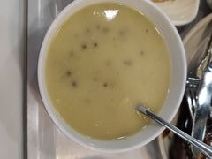 奶油青豆藜麦汤-宜家·瑞典风味餐厅(北京西红门店)