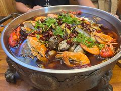 -老东镇啤酒屋海鲜加工·蒸汽海鲜·海鲜烧烤(台东店)