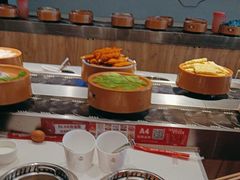 -龍歌自助小火锅(市南金茂湾店)
