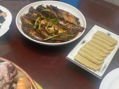 -一口猪海鲜浑锅·东北家常菜