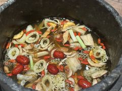 -蘑界·野生菌火锅(深业上城店)