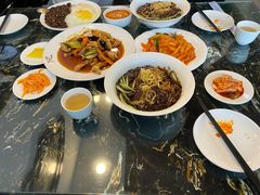 -桃园中华料理炸酱面(燕儿岛路店)