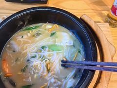 -勺子米线·云南传统小吃市集(四方街店)