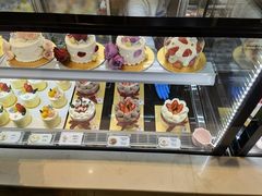 -花花卷卷·鲜食蛋糕(静安久光百货店)