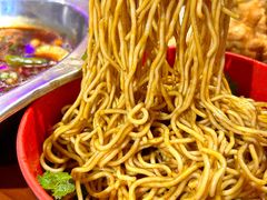 -爆炸头阿姨小四川正宗川味小吃(无任何分店)