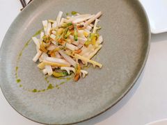 象牙菜炒芦笋配金雀花-上蔬无瑕· 创意素食·Vegetarian(华采天地店)