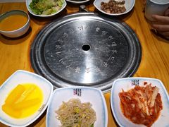 -唯成•韩国炭火烤肉 유성고기