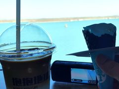 -抱抱地球咖啡馆(国家海洋博物馆店)
