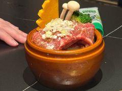 -山川小町·极番烧肉(新地假日广场店)