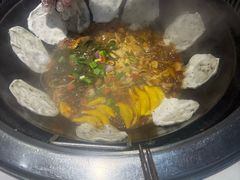 -地锅公社·现炒地锅鸡·地锅鱼·夜宵(罗锦路店)