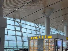 -麦当劳(鄂尔多斯机场店)