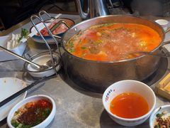-野山舂·贵州现舂酸汤牛肉(民生路店)