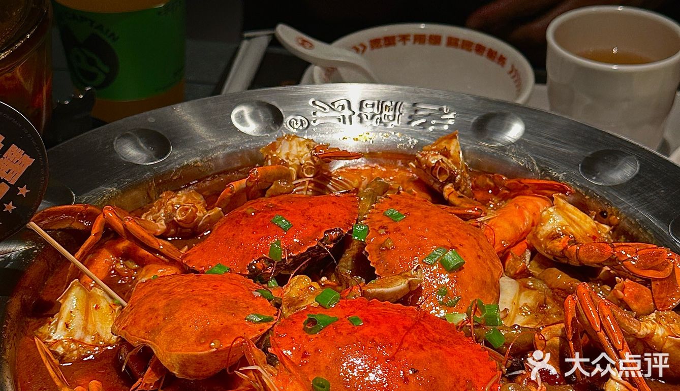 火遍深圳的老船长肉蟹煲，登陆大连啦～