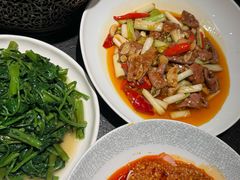 -万重锦·人文川菜馆(骡马市店)