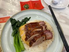 烧味三拼饭-新世界餐厅(万达店)