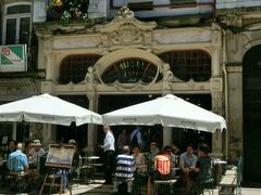 -Majestic Café