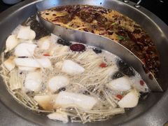 -沸炉重庆老火锅(军事博物馆店)