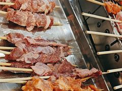 -哈尔滨小酒馆·鲜肉现穿自助烧烤(康新花园店)