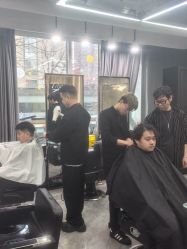 -Tipo Hair salon（明星）店
