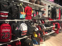 -Air Jordan(世贸天阶店)