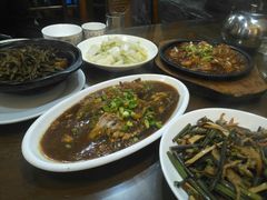 -临街徽菜馆·正宗黄山味