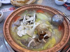 -阿婆情腊排骨火锅(金虹路店)