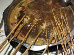 -佰人王串串香火锅(洋珠巷店)