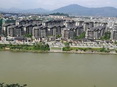 -叠彩山景区