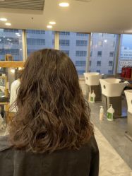 -LILI·HAIR SALON理理造型