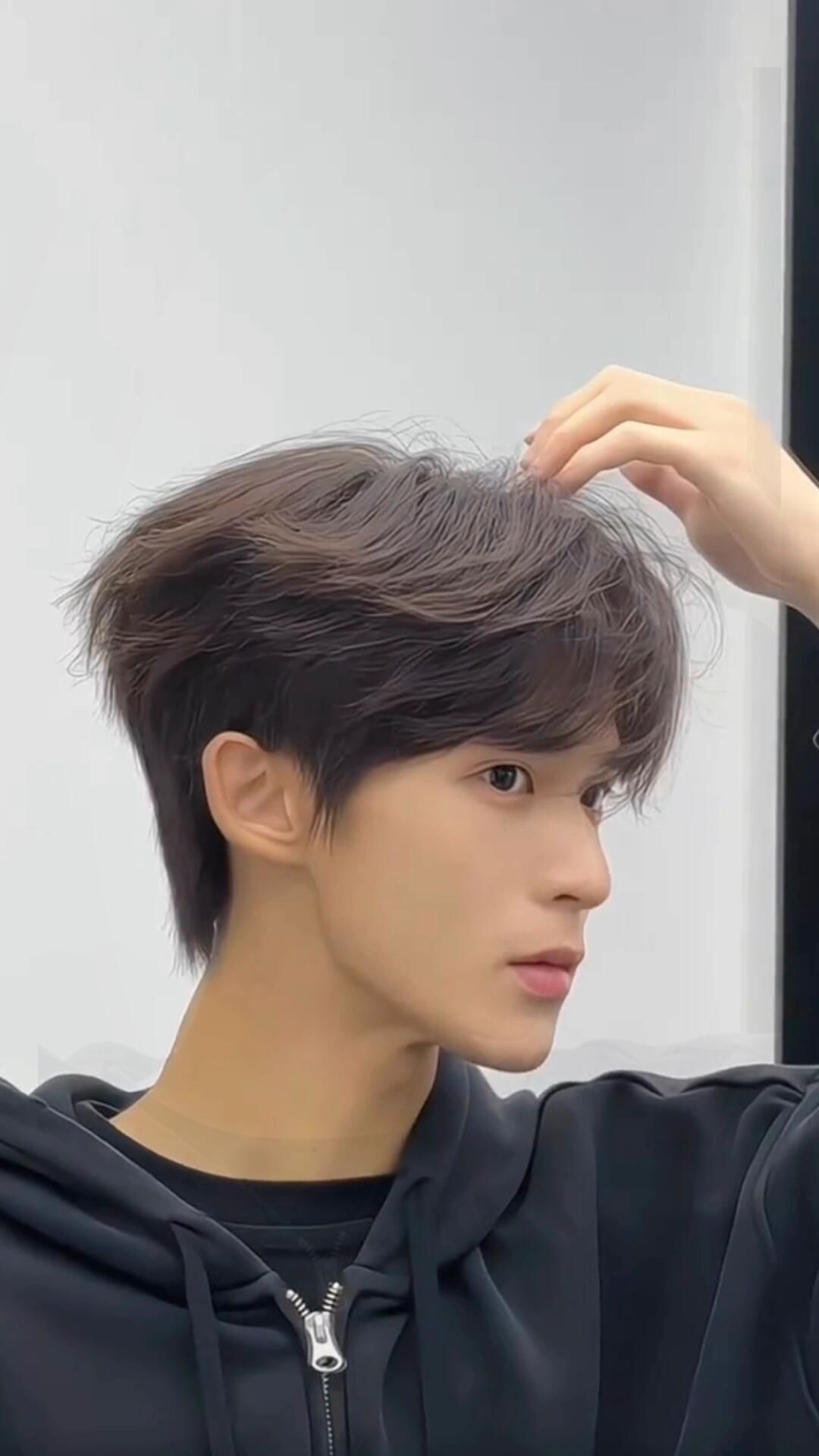 韩式微分碎盖时尚发型