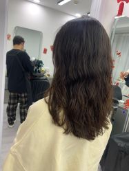 -LILI·HAIR SALON理理造型