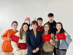 -金夫人化妆摄影职业培训学校