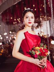 -伯瓷皇后婚纱艺术空间