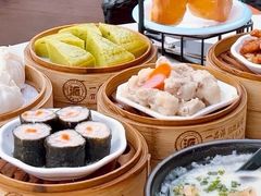 -皇马海口湾海景酒店(万绿园秀英港店)