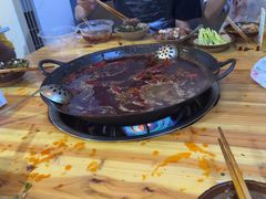 -黄潇洒老火锅(九眼桥宏济巷店)