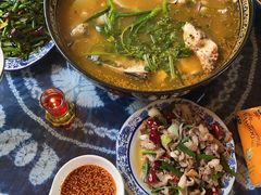 -鸡足缘·海稍鱼•野生菌火锅