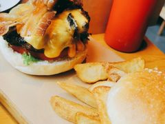 经典大汉堡-The Diner X餐厅(青岛万象城店)