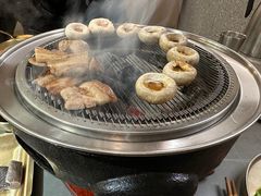 -围炉肉舍丹东海鲜烤肉·烤活鳗(步行街店)