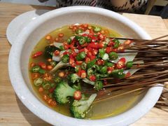 -嘉州叶婆婆钵钵鸡(建设路店)