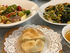 -汗腾格里·风味餐厅(新疆驻京办店)