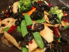 -京尊烤鸭店JINGZUN(春秀路店)