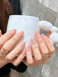 -花岐款式专研健康美甲沙龙