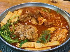-喇喇排骨火锅·传统韩式脊骨汤(望京西园总店)