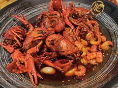 -肥肥虾庄·金牌油焖大虾(东湖欢乐谷店)